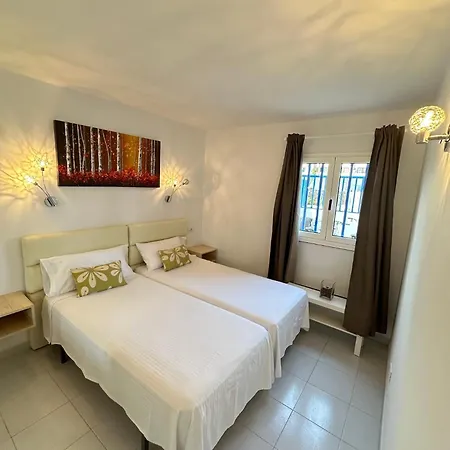 Monica Apartment *