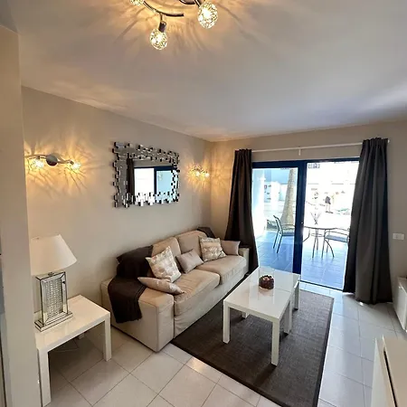 Monica 公寓 卡门港